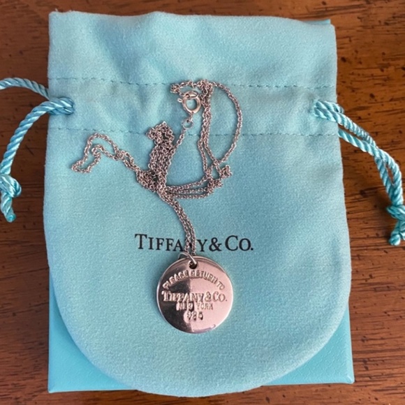 Charm tag Tiffany pendant and necklace - Picture 1 of 2